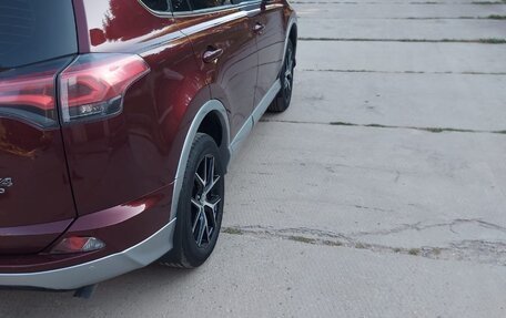 Toyota RAV4, 2017 год, 2 800 000 рублей, 6 фотография