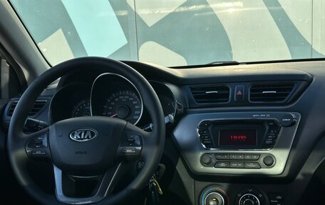 KIA Rio III рестайлинг, 2014 год, 825 000 рублей, 10 фотография