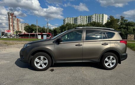 Toyota RAV4, 2013 год, 1 900 000 рублей, 4 фотография