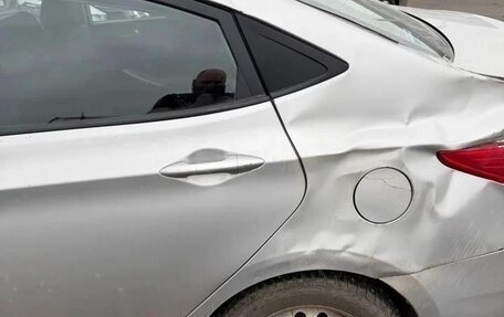 Hyundai Solaris II рестайлинг, 2016 год, 400 000 рублей, 7 фотография