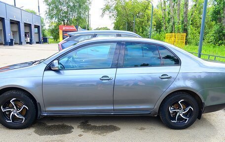 Volkswagen Jetta VI, 2006 год, 400 000 рублей, 3 фотография