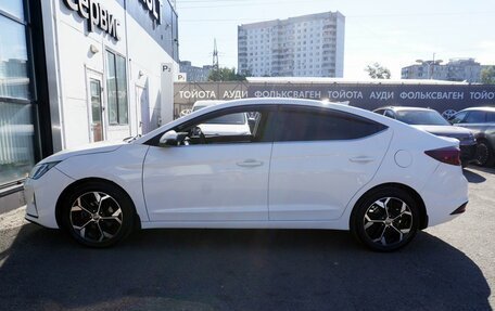 Hyundai Elantra VI рестайлинг, 2019 год, 1 400 000 рублей, 8 фотография