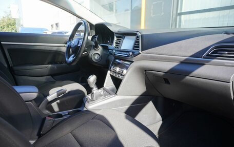 Hyundai Elantra VI рестайлинг, 2019 год, 1 400 000 рублей, 11 фотография