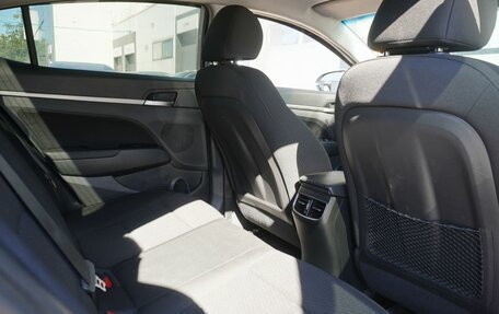 Hyundai Elantra VI рестайлинг, 2019 год, 1 400 000 рублей, 10 фотография