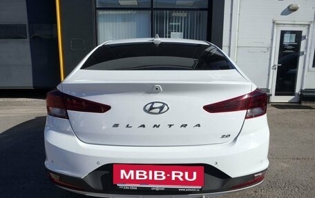 Hyundai Elantra VI рестайлинг, 2019 год, 1 400 000 рублей, 6 фотография