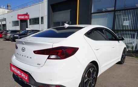 Hyundai Elantra VI рестайлинг, 2019 год, 1 400 000 рублей, 5 фотография