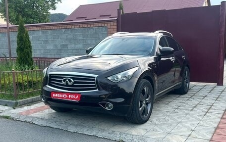 Infiniti FX II, 2010 год, 1 390 000 рублей, 1 фотография