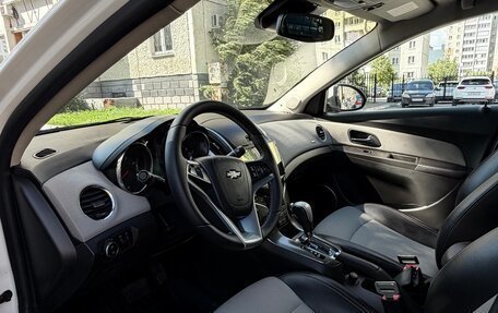 Chevrolet Cruze II, 2013 год, 740 000 рублей, 3 фотография