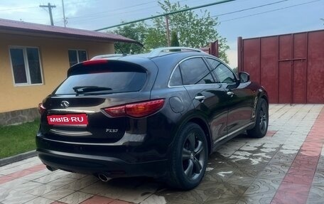 Infiniti FX II, 2010 год, 1 390 000 рублей, 5 фотография