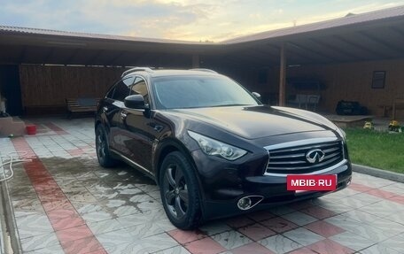 Infiniti FX II, 2010 год, 1 390 000 рублей, 4 фотография
