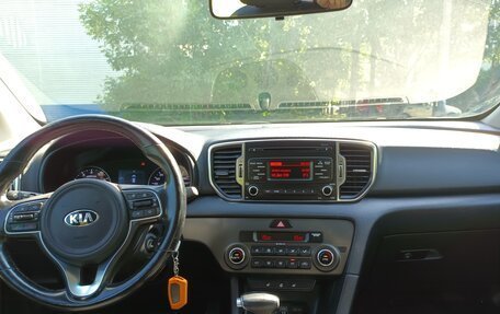 KIA Sportage IV рестайлинг, 2017 год, 2 050 000 рублей, 10 фотография
