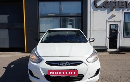 Hyundai Solaris II рестайлинг, 2013 год, 780 000 рублей, 2 фотография