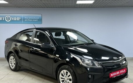 KIA Rio IV, 2018 год, 1 050 000 рублей, 3 фотография