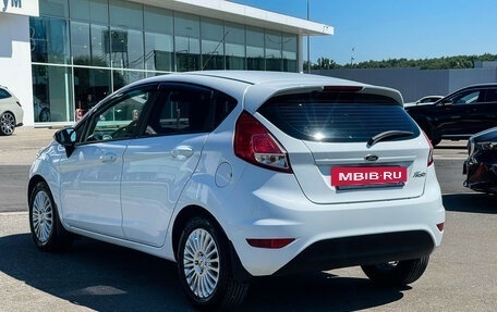 Ford Fiesta, 2016 год, 947 000 рублей, 8 фотография