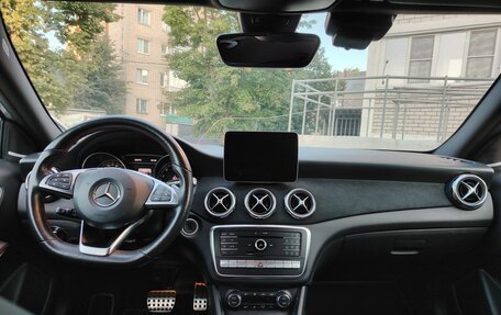 Mercedes-Benz GLA, 2018 год, 2 800 000 рублей, 10 фотография