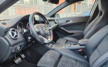 Mercedes-Benz GLA, 2018 год, 2 800 000 рублей, 11 фотография