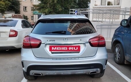 Mercedes-Benz GLA, 2018 год, 2 800 000 рублей, 17 фотография