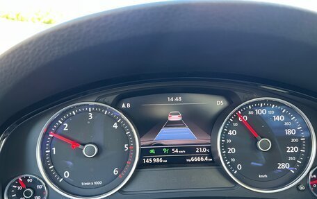 Volkswagen Touareg III, 2017 год, 3 999 999 рублей, 14 фотография