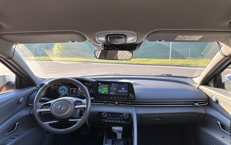 Hyundai Elantra, 2022 год, 1 650 000 рублей, 14 фотография