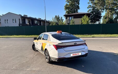 Hyundai Elantra, 2022 год, 1 650 000 рублей, 6 фотография