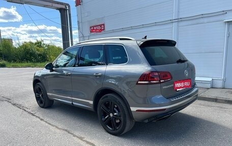 Volkswagen Touareg III, 2017 год, 3 999 999 рублей, 13 фотография