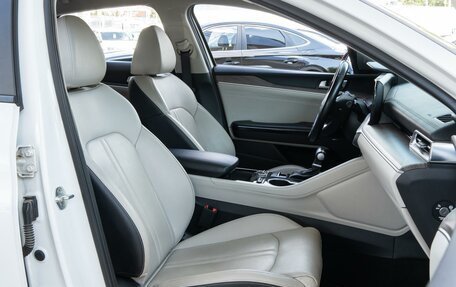 KIA K5, 2020 год, 2 800 000 рублей, 11 фотография