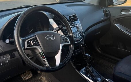 Hyundai Solaris II рестайлинг, 2015 год, 890 000 рублей, 9 фотография