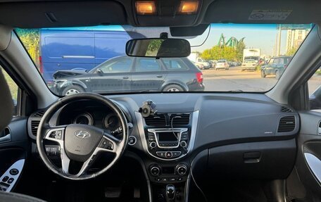 Hyundai Solaris II рестайлинг, 2015 год, 890 000 рублей, 8 фотография