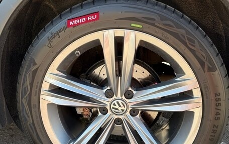 Volkswagen Tiguan II, 2019 год, 3 500 000 рублей, 11 фотография