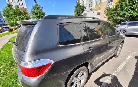 Toyota Highlander III, 2013 год, 2 300 000 рублей, 4 фотография