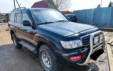 Toyota Land Cruiser 100 рестайлинг 2, 1999 год, 2 100 000 рублей, 6 фотография