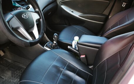 Hyundai Solaris II рестайлинг, 2011 год, 600 000 рублей, 5 фотография