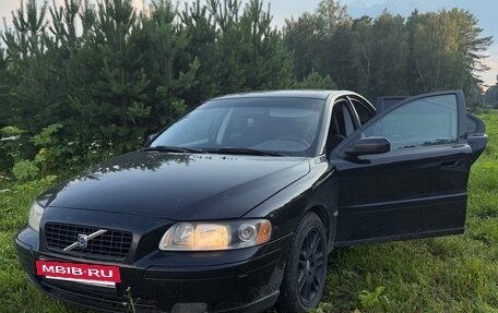Volvo S60 III, 2004 год, 450 000 рублей, 2 фотография
