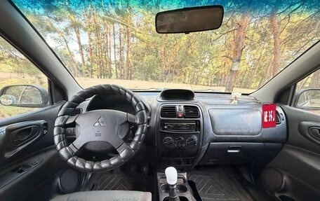 Mitsubishi Space Star I рестайлинг, 2003 год, 150 000 рублей, 9 фотография
