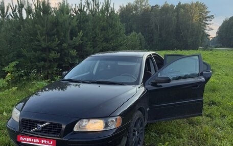 Volvo S60 III, 2004 год, 450 000 рублей, 3 фотография