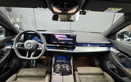 BMW 5 серия, 2024 год, 7 000 000 рублей, 6 фотография
