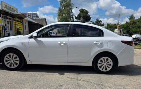KIA Rio IV, 2021 год, 1 295 000 рублей, 2 фотография