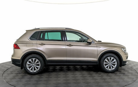 Volkswagen Tiguan II, 2017 год, 2 290 000 рублей, 4 фотография
