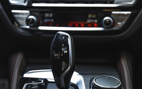 BMW 5 серия, 2020 год, 4 300 000 рублей, 23 фотография