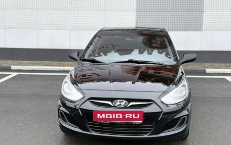 Hyundai Solaris II рестайлинг, 2013 год, 720 000 рублей, 2 фотография