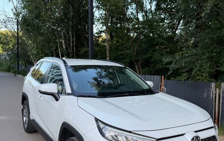 Toyota RAV4, 2020 год, 3 130 000 рублей, 3 фотография