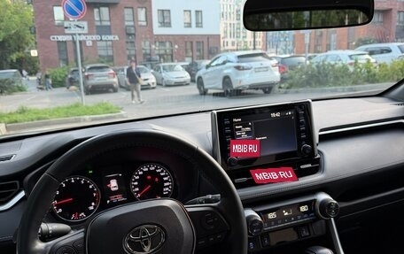 Toyota RAV4, 2020 год, 3 130 000 рублей, 13 фотография