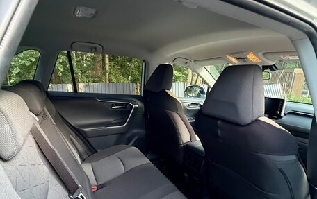 Toyota RAV4, 2020 год, 3 130 000 рублей, 18 фотография