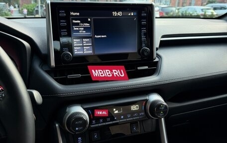 Toyota RAV4, 2020 год, 3 130 000 рублей, 14 фотография