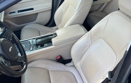 Jaguar XF II, 2017 год, 2 180 000 рублей, 14 фотография