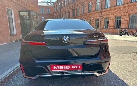 BMW 7 серия, 2022 год, 13 450 000 рублей, 2 фотография