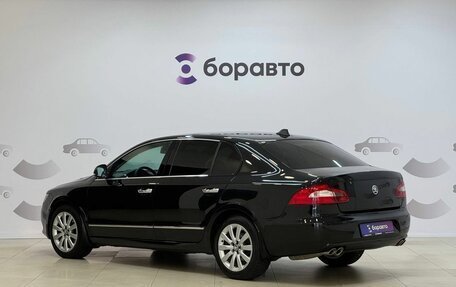 Skoda Superb III рестайлинг, 2012 год, 1 049 000 рублей, 6 фотография