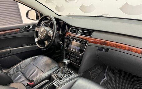 Skoda Superb III рестайлинг, 2012 год, 1 049 000 рублей, 10 фотография