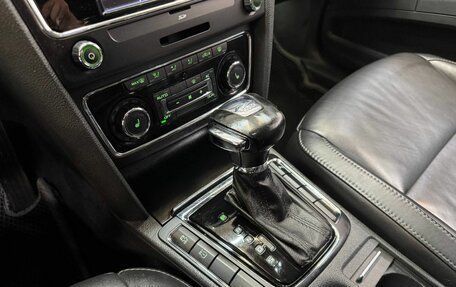 Skoda Superb III рестайлинг, 2012 год, 1 049 000 рублей, 15 фотография