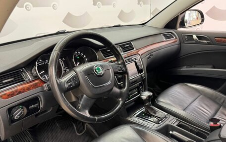 Skoda Superb III рестайлинг, 2012 год, 1 049 000 рублей, 9 фотография